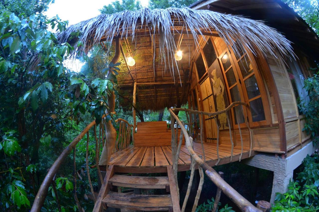 Habarana Tree House Mutu Village Luaran gambar