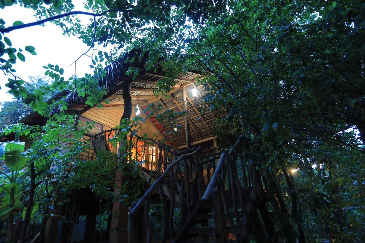 Habarana Tree House Mutu Village Luaran gambar